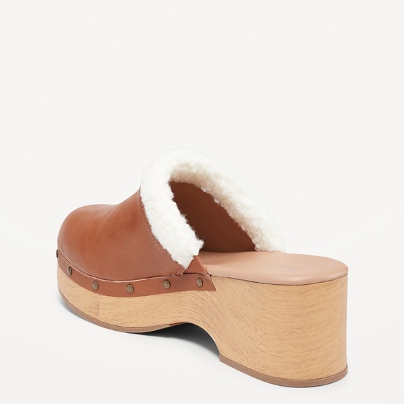 NWT OLD NAVY Faux-Leather Sherpa-Lined Clogs  Color: Cognac Brown - Picture 4 of 4